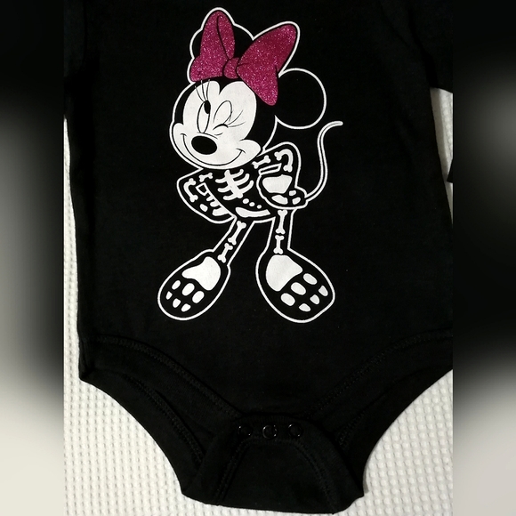 🔥SALE🔥Disney Minnie Mouse Skeleton Baby Girl Onesie Bodysuit NWT SZ 3-6 Months - Picture 2 of 6